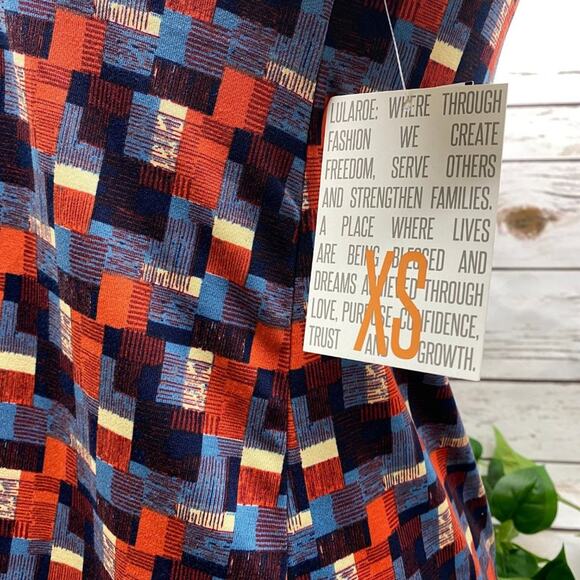 LuLaRoe Classic T T-Shirt Size XS Scoop Neck Shirt NWT NEW Tee Shirt Patriotic - Picture 2 of 8